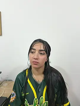 แชท XXX สดของ EmmyEvans1