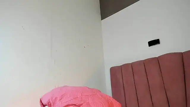 Tahira_21_ webkamerás műsora