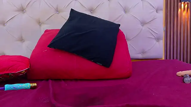 Chat +18 de dayis_miller ao vivo