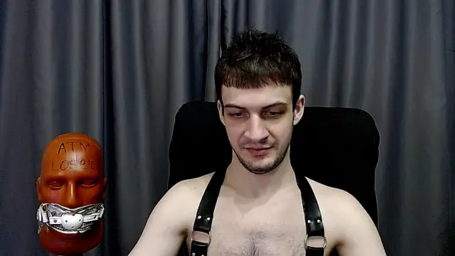 _Damien_thorn_ élő XXX-chatje