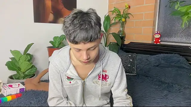 Chatroom XXX en direct de Andy_Belier23