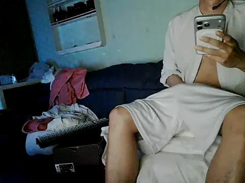 boyhigh1997 Show Webcam