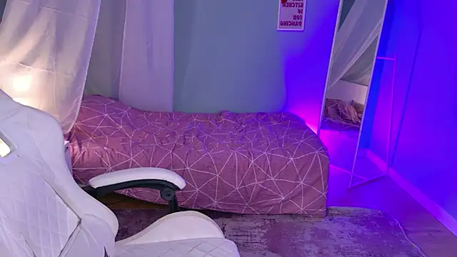 Chat XXX en directo de _Ava_Sky_