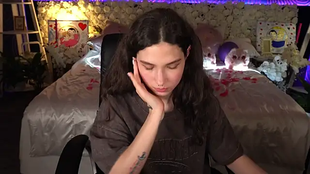 Chat XXX en directo de BabyFlowerr