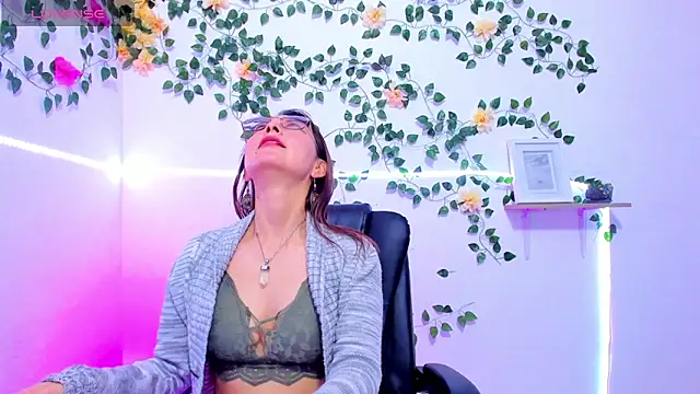 evelyn_miller___ 网络视讯表演