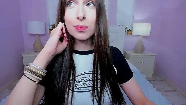 Show modela dark_k1tty na web-kameri