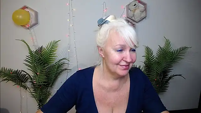 BlondyLeeBest's Live XXX Chat