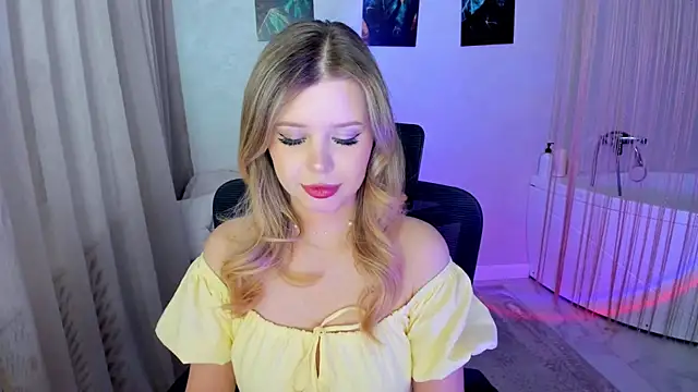 FollowLovee élő XXX-chatje