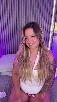 MiaPetit_'s Live XXX Chat