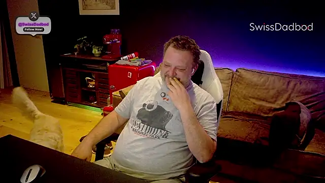 دردشة SwissDadbod الجنسية المباشرة