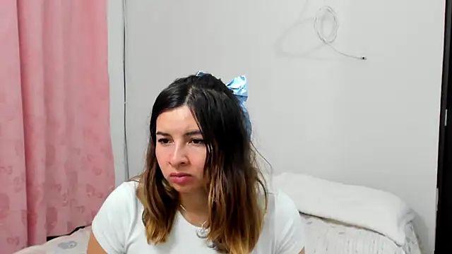 Chat XXX Live __Emma__11__Lecat_