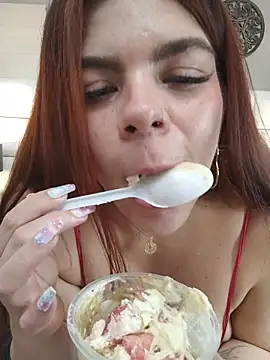 SuzzieSweet's Live XXX Chat