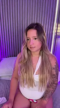 MiaPetit_'s Live XXX Chat