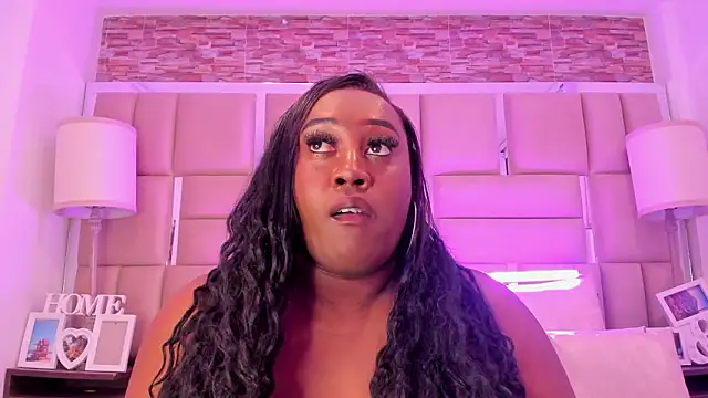 ShaniaBrownn Live XXX-Chat