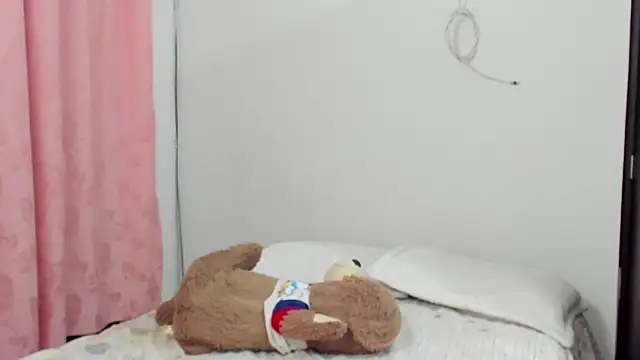 __Emma__11__Lecat_: онлайн-секс-чат