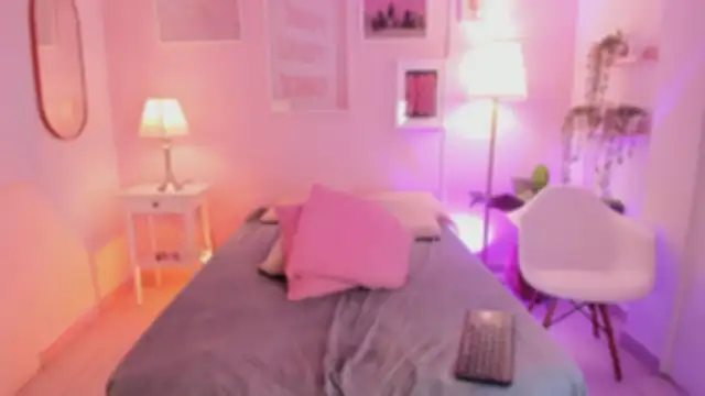 Ivyy_sweet_: онлайн-секс-чат