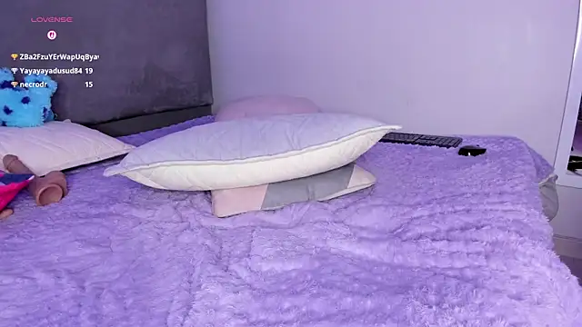 Chat XXX ao vivo de KIMAPRIL