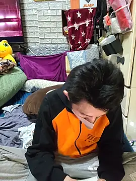 Christopher1024 在線直播表演