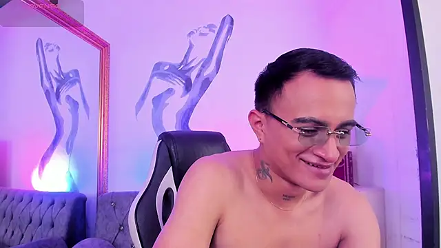 LiamDeep Chat XXX in diretta