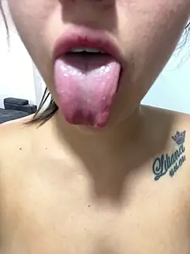 kandalove লাইভ XXX চ্যাট