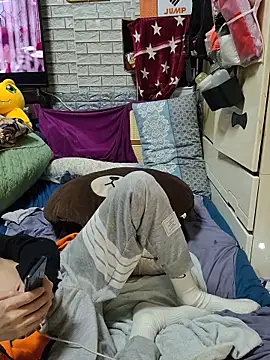 Christopher1024 在線直播表演