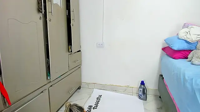 vennuss19's Live XXX Chat