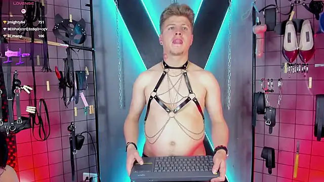 MrJustin_Brianna_BDSM's Live XXX Chat