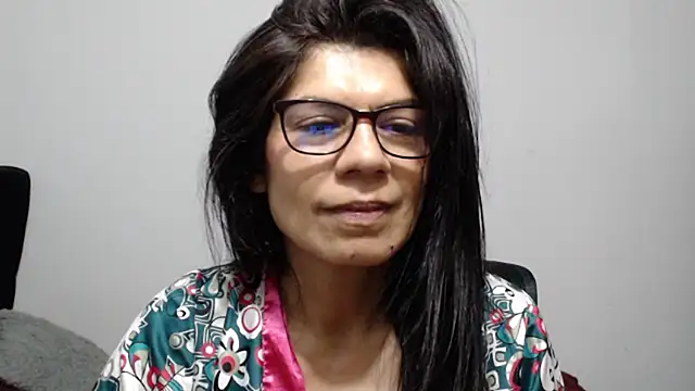 abrilsex23 即時 XXX 聊天