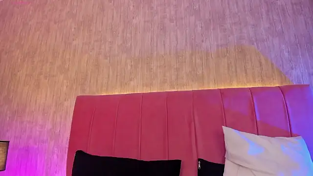 Kendra_kobein Chat XXX in diretta