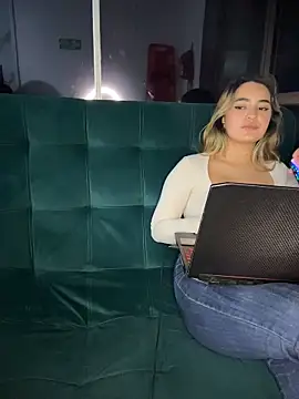 Antonella_Julieta Live XXX-chat