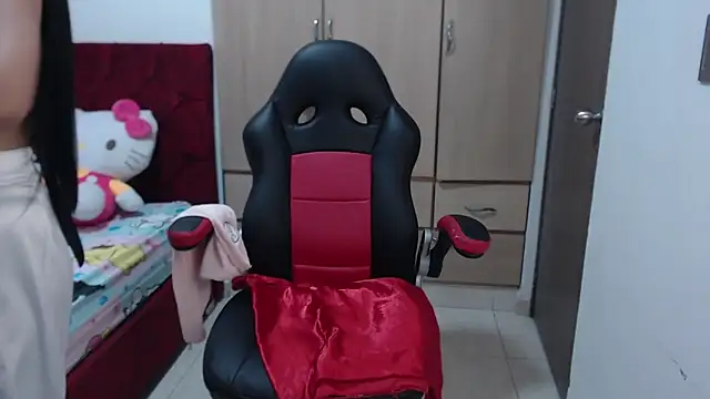 kayla_k18 – Naživo XXX chat