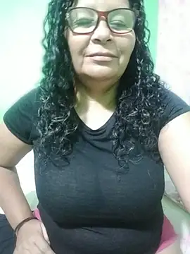 Amarantha25 élő XXX-chatje