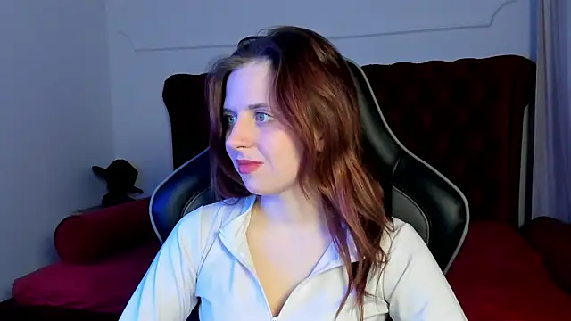 Chatroom XXX en direct de FreyaVey