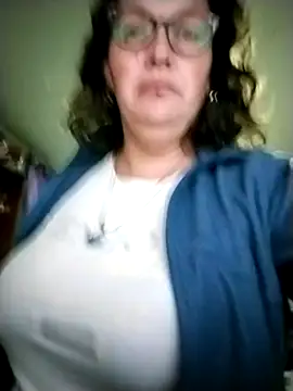 _Saraqueen 即時 XXX 聊天