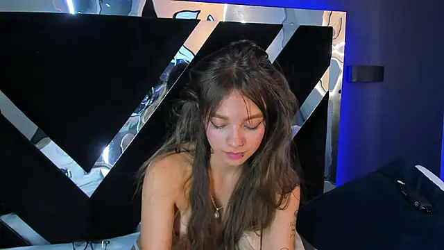 AmmyJones_ – Live XXX-chat