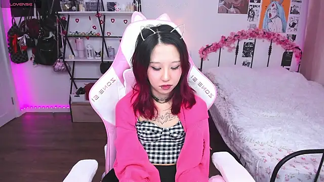 ashleywowmeow: онлайн-секс-чат