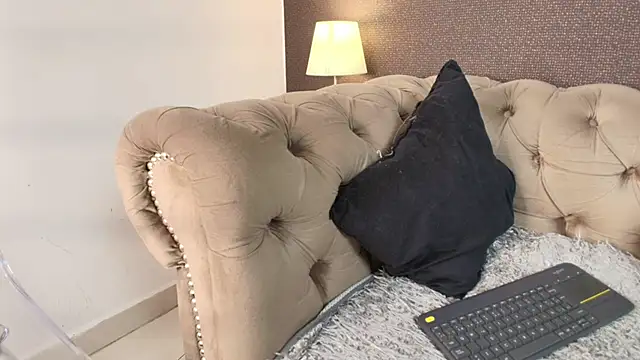 Megan__Honey Chat XXX live