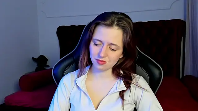 FreyaVey: онлайн-секс-чат