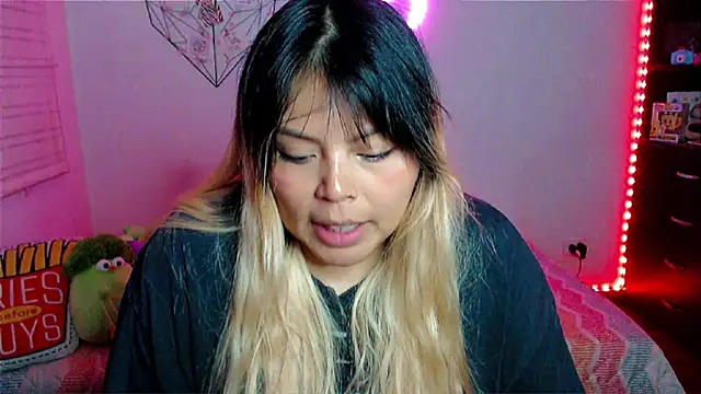 EllieMoonX webkamerás műsora