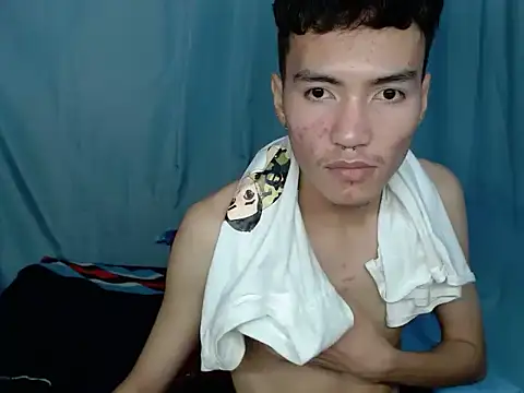 zailouie 在線直播表演