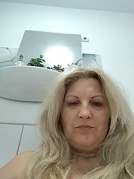 Divineblond 라이브 XXX 채팅