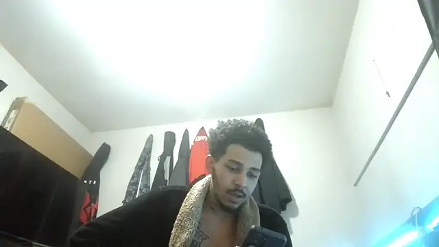 XXX chat uživo modela bigdickjojo69