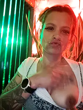 Cataleya_16 Pertunjukan Webcam