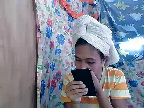 PinaySkinnyGirl 现场XXX聊天