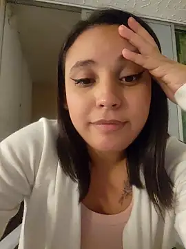 LizzRouse live XXX chat