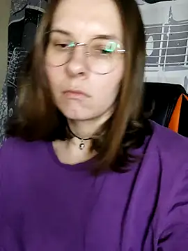 XXX chat uživo modela Aashikalaa