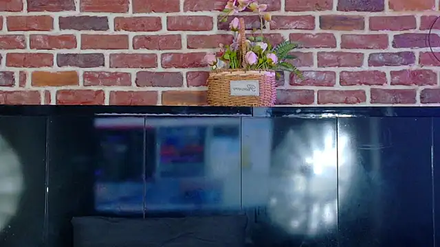 دردشة MidnightMuse3 الجنسية المباشرة