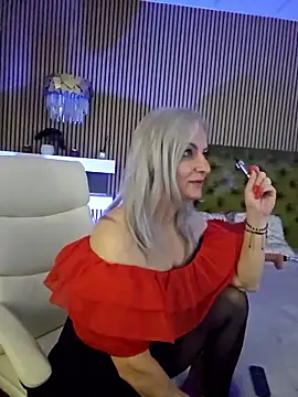 LadyTouch's Live XXX Chat