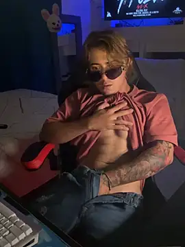 AngelLatinBoy's Live XXX Chat