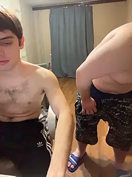 desiredude9 Show in webcam